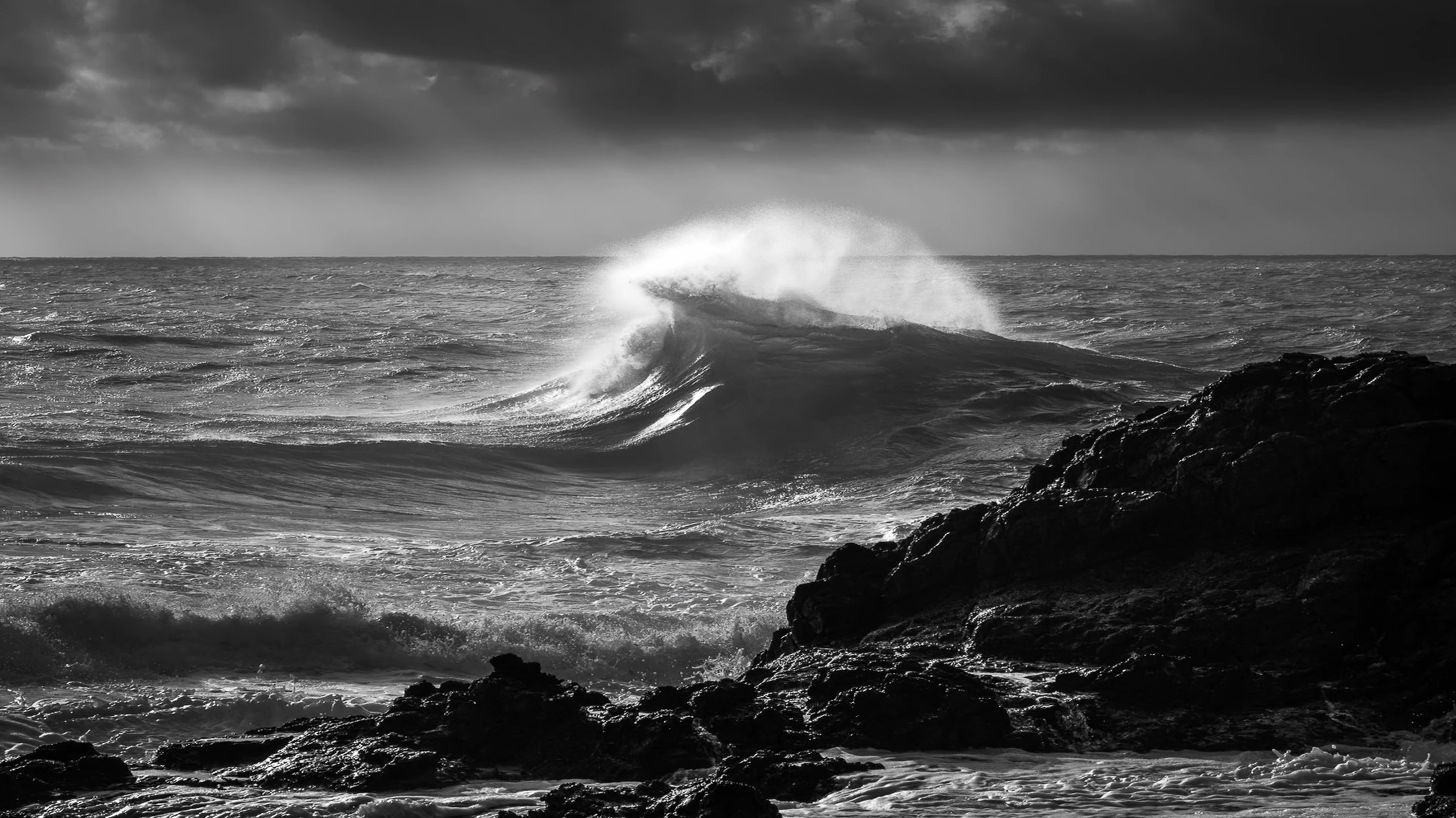 How to Create a Dramatic Black And White Landscape